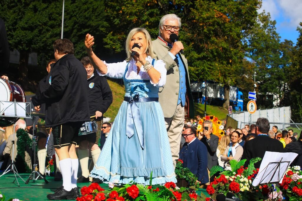 dirndl dress